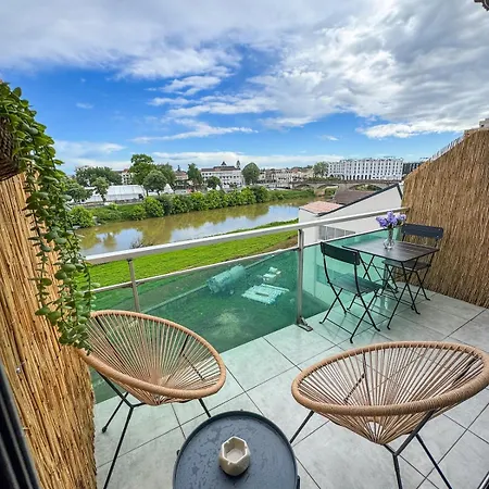 Apartament La Rive - 30m2 , Climatisation, Parking, Terrasse, Centre Et Thermes A Pied *