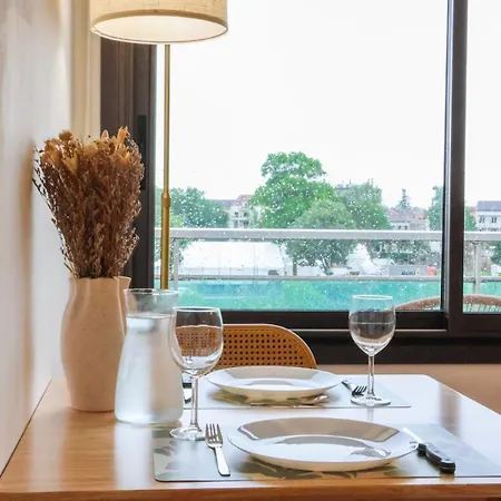 La Rive - 30m2 , Climatisation, Parking, Terrasse, Centre Et Thermes A Pied شقة